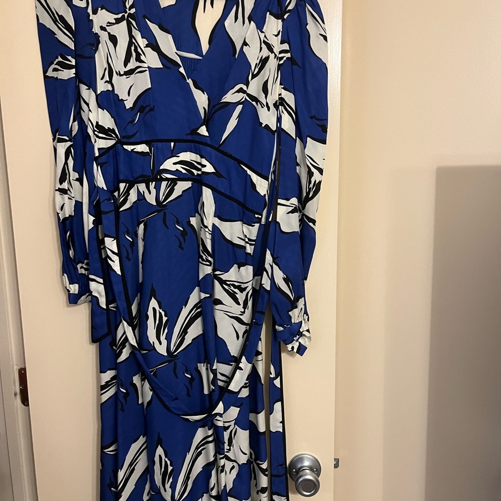 Veronica Beard Mclean Floral Silk Long Sleeve Maxi Dress with Slit Size 2 ๐๐ค๐ค - Picture 12 of 16